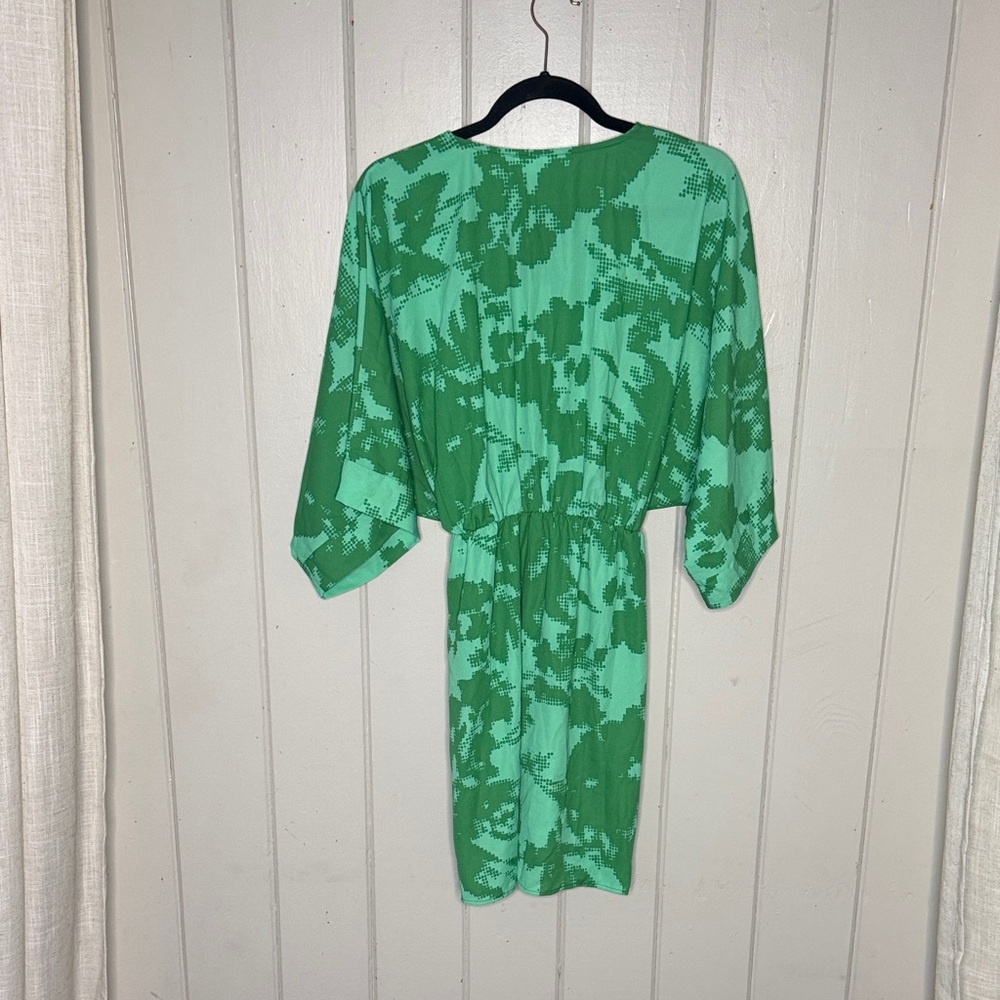 Impressions Green Patterned Women's Blouse - Picture 3 of 5